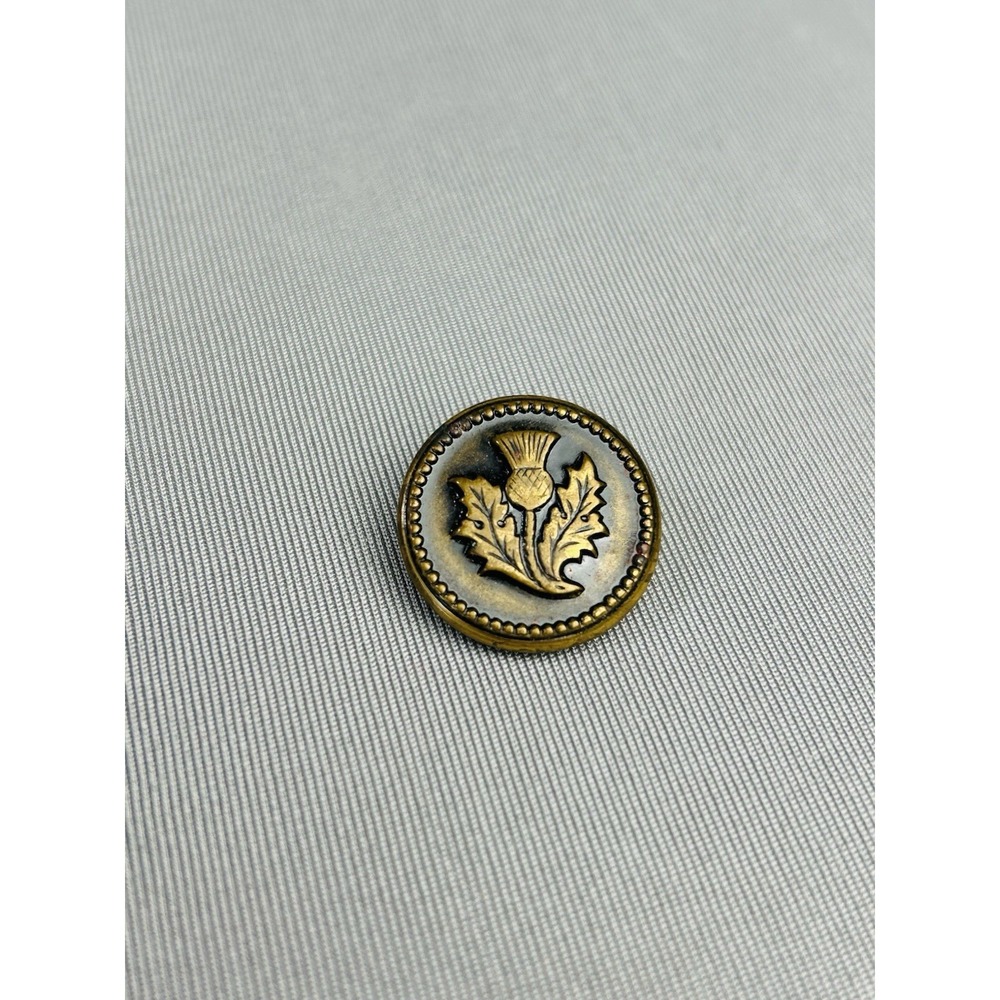 Scottish Thistle Vintage Metal Shank‎ Button